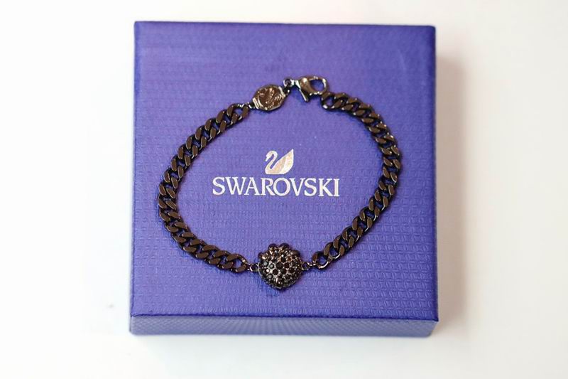 Swarovski Necklace 01lyr40
